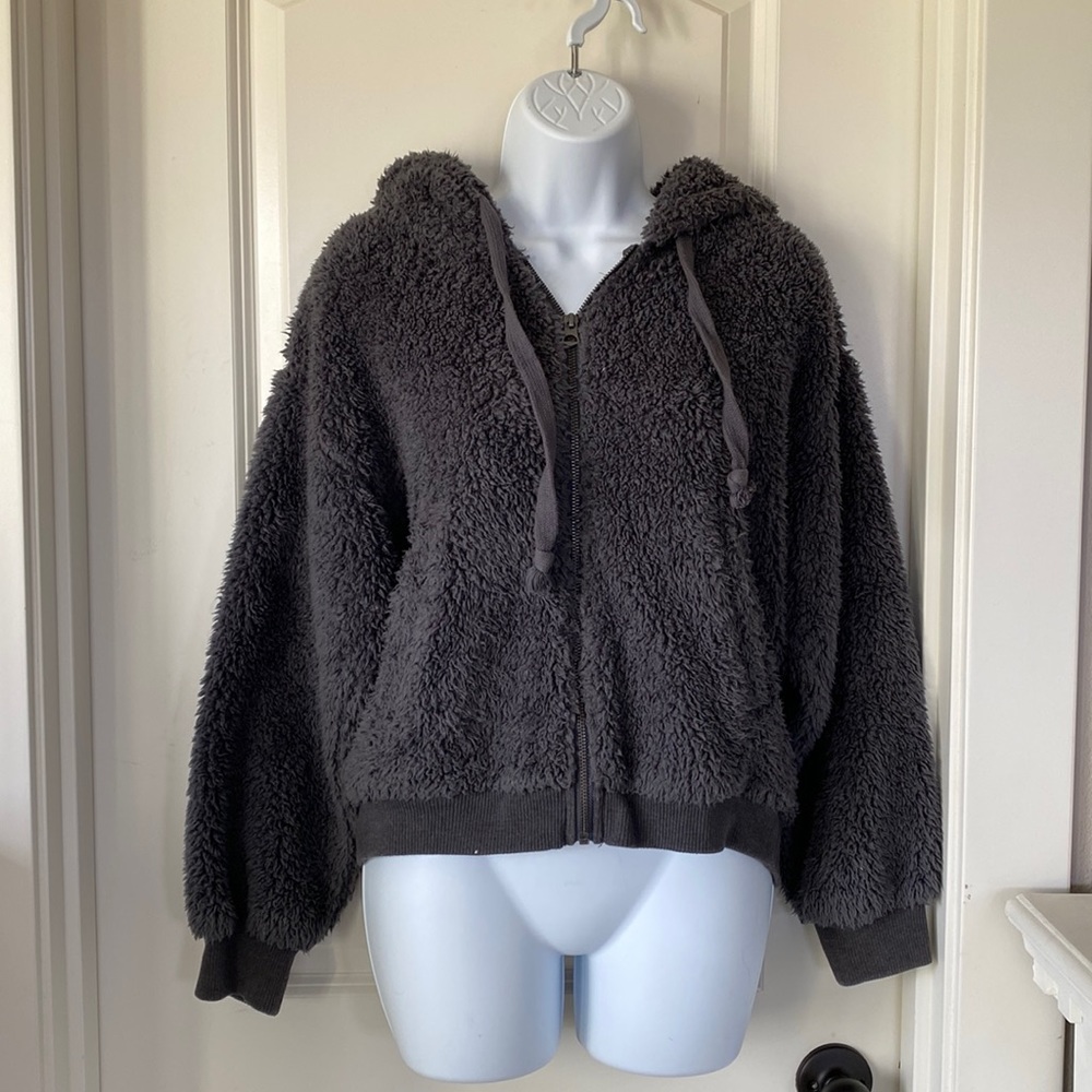 American Eagle | Sherpa zip up jacket